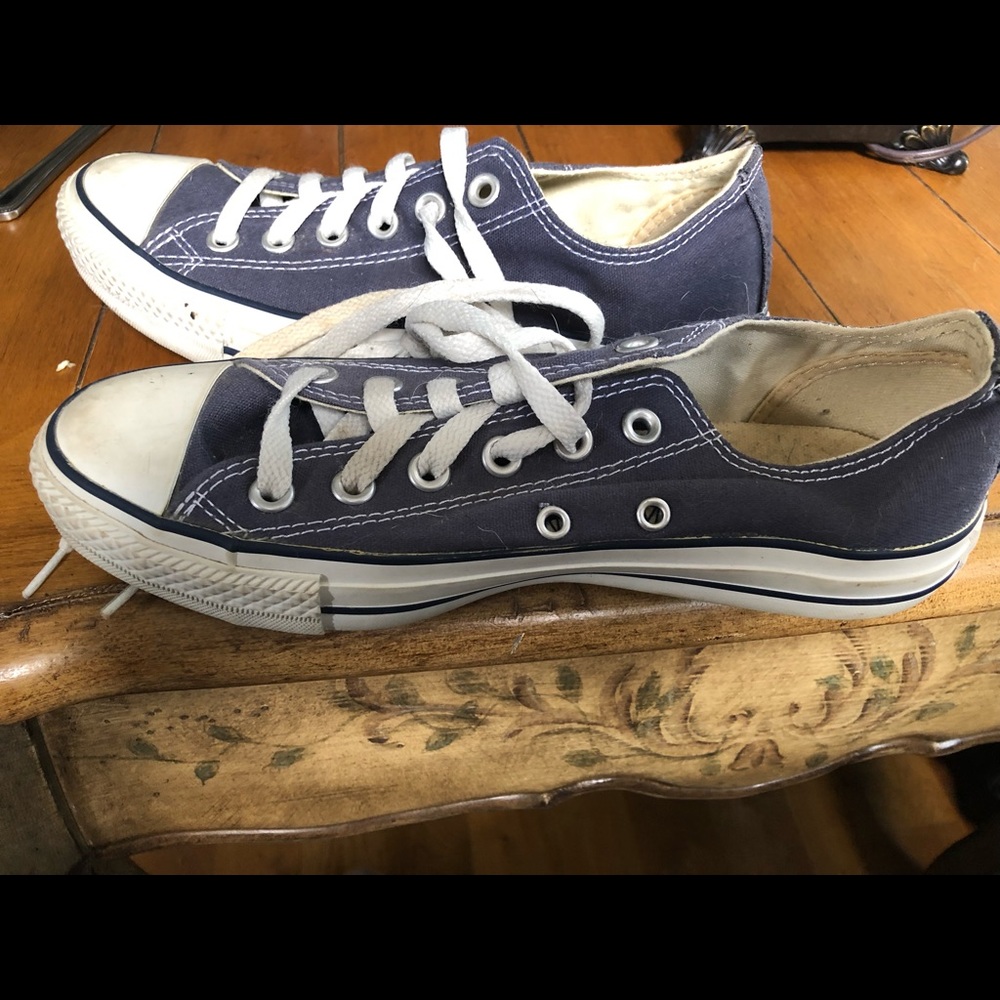 Converse women’s 7.5